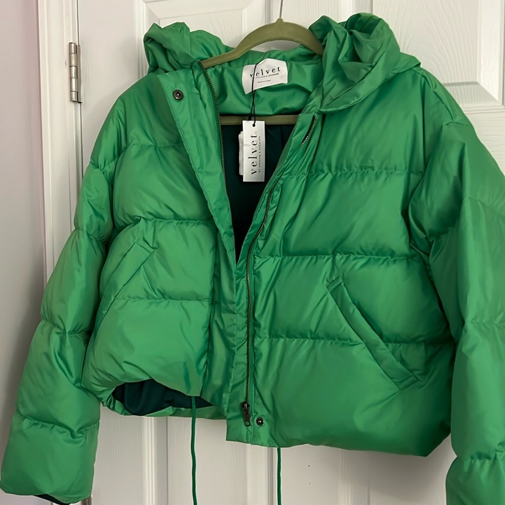 Green puffer jacket by Velvet NWT